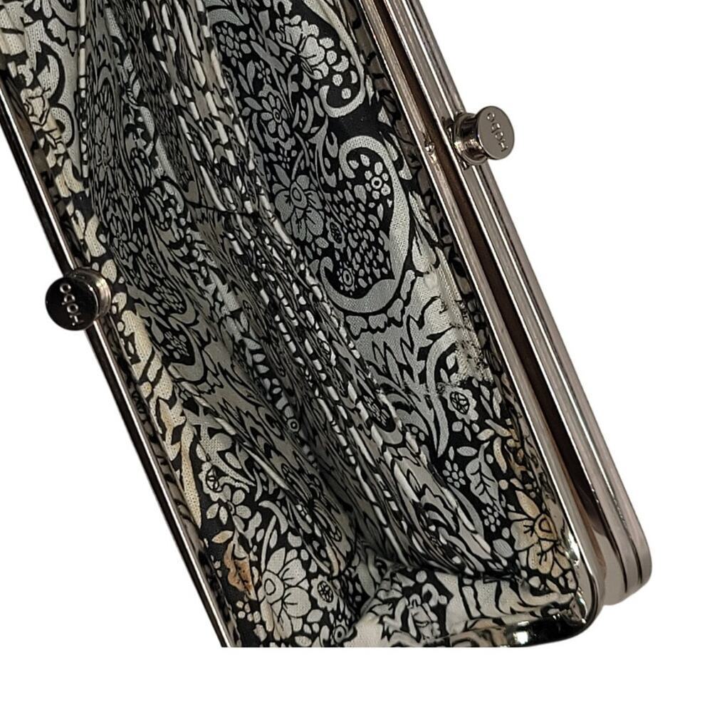HOBO Lauren Clutch-Wallet - Picture 8 of 9